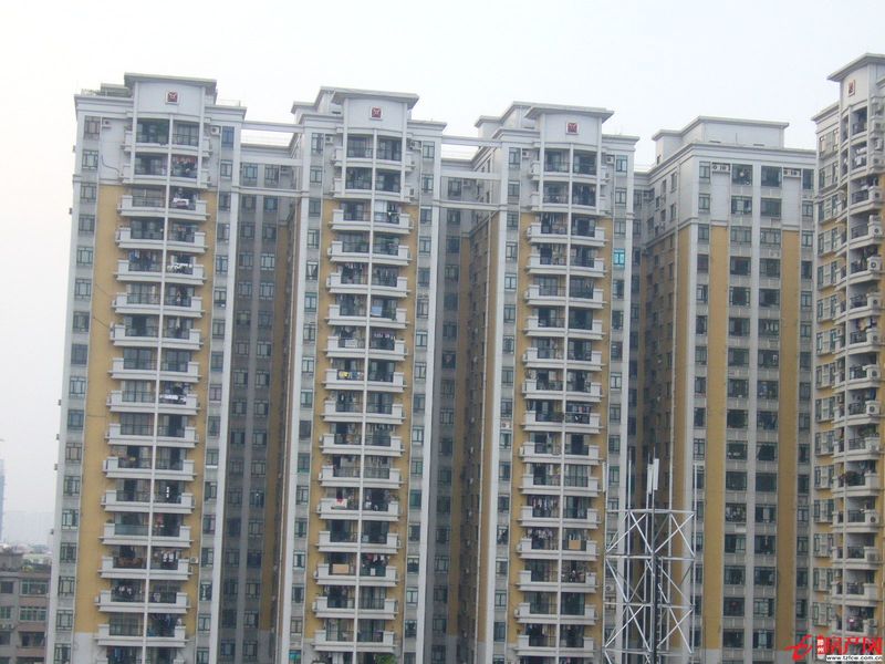新一中對過東興小區