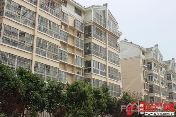 翡翠名苑滕州三室兩廳一衛個人出售支持貸款