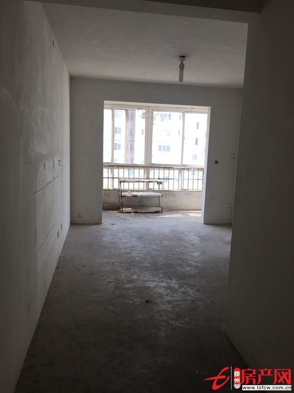 緊靠婦保院新院，是倉儲居住的好去處