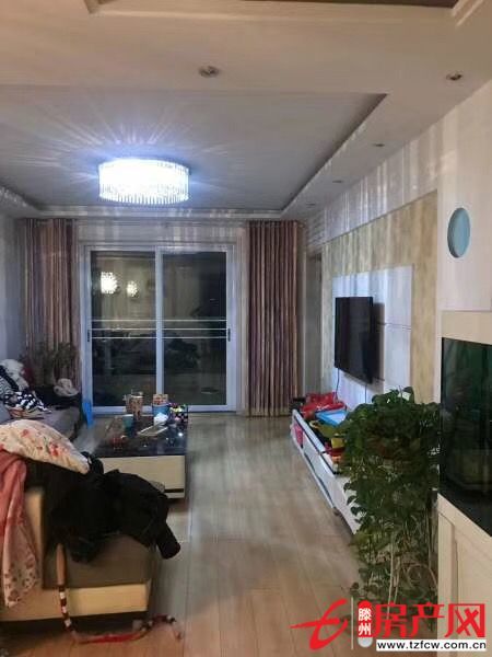 滕北學區房麗都水岸豪華裝修。