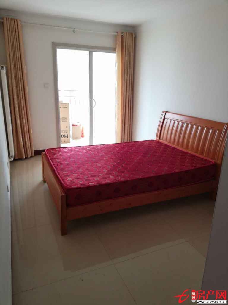 御冠麗景，兩室兩廳，家具家電齊全，拎包入住，