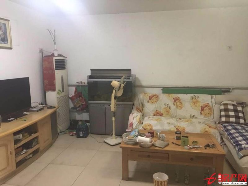 龍泉廣場西，龍泉苑，3室2廳，滿五，可貸款，送儲藏室
