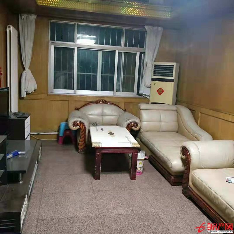 善南小區，三室兩廳，二樓，家具家電齊全，拎包即住，有暖氣