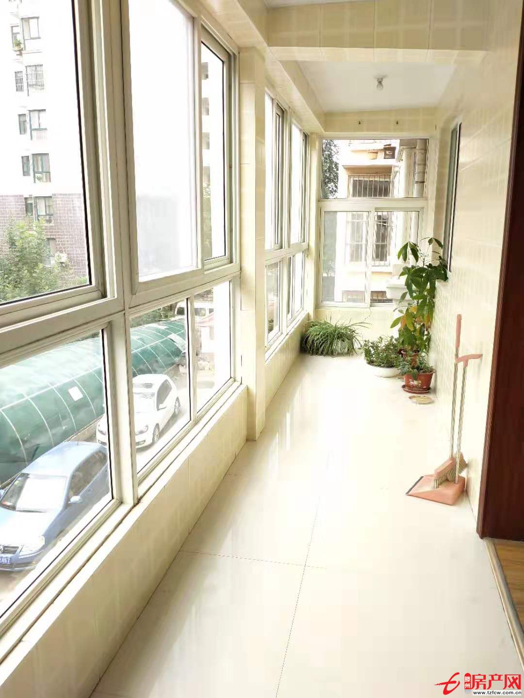 陽光麗景東區(qū)二樓四室,南北通透，隨時看房，送地上大儲藏室