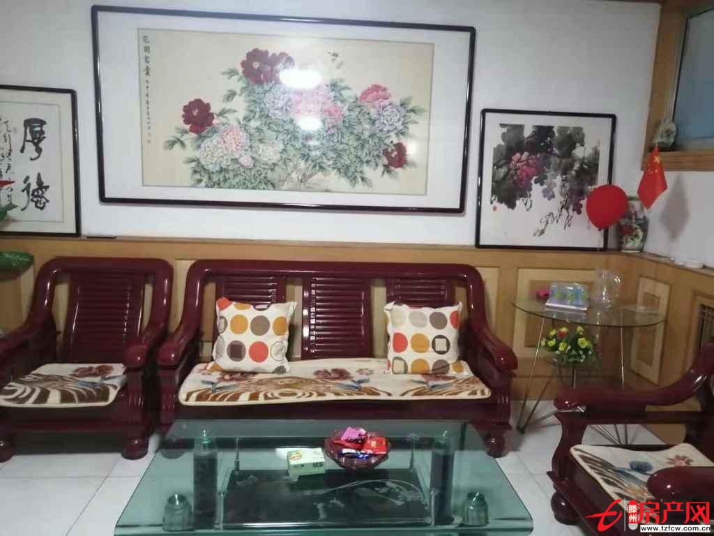 杏壇小區(qū)黃金樓層學(xué)區(qū)房通風(fēng)采光好生活方便公共停車位送儲(chǔ)藏室