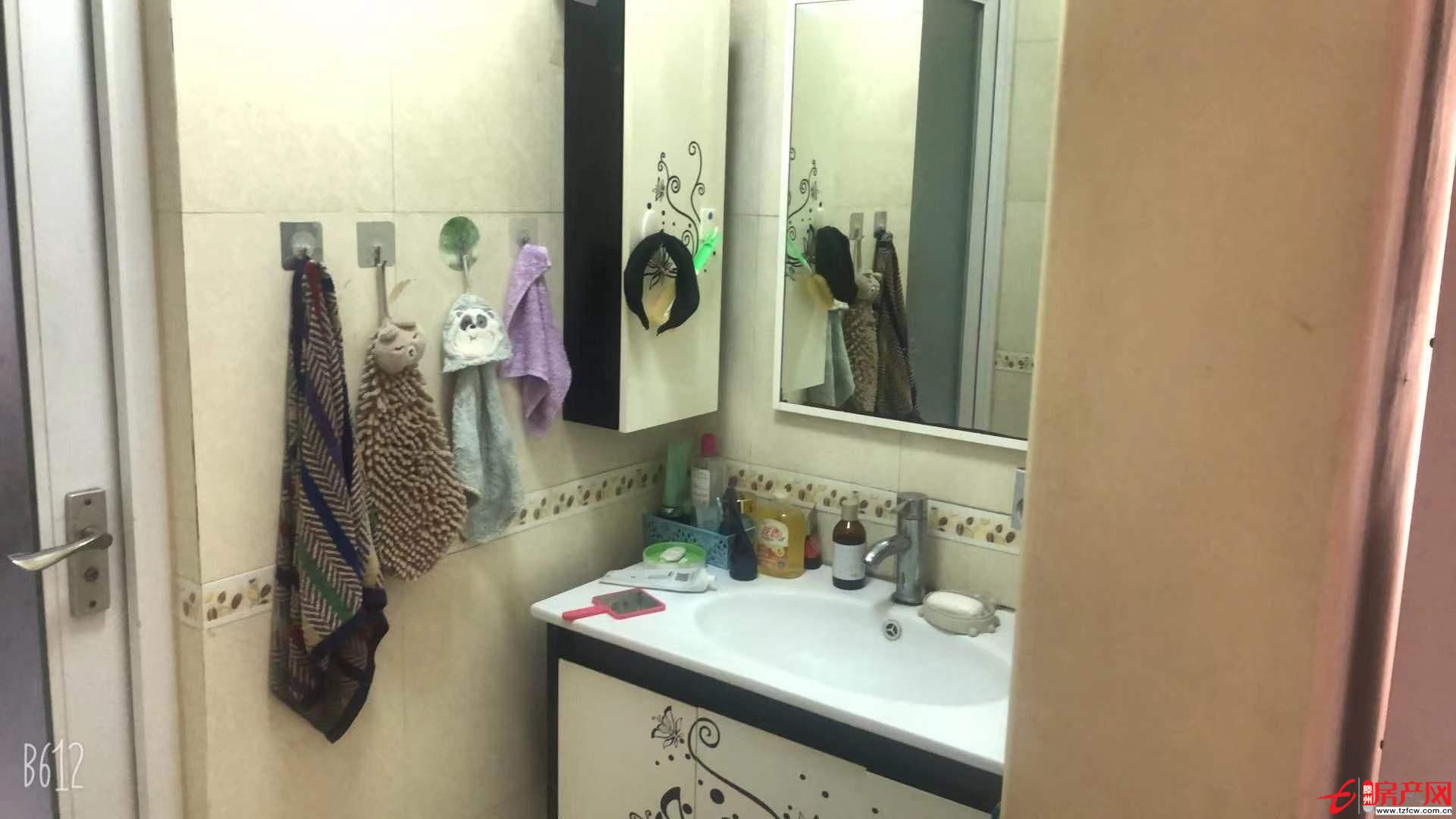 滕都帝戶型方正合理南北通透實際面積大贈送閣樓正滿五年支持貸款