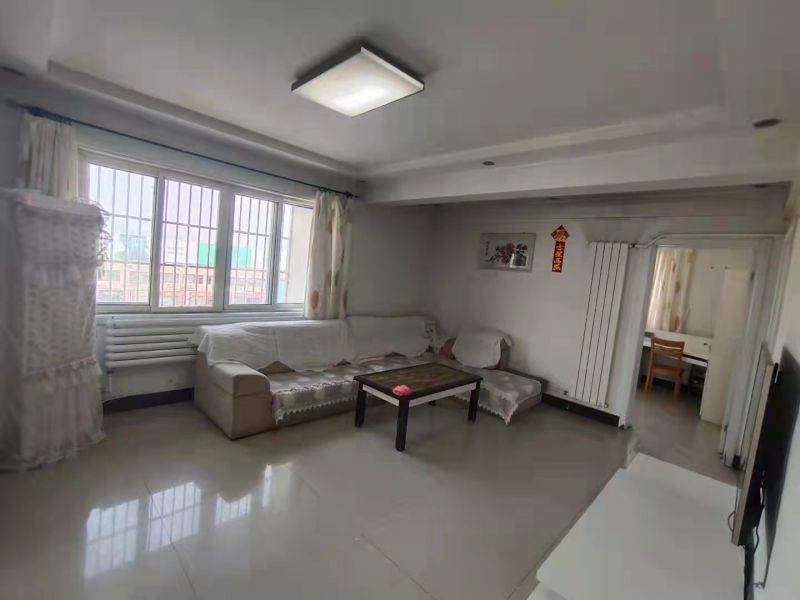 3室1廳1衛82萬元103m2普通裝修出售